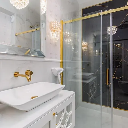 Premium Apartament Natural With Balcony By Renters Prestige *